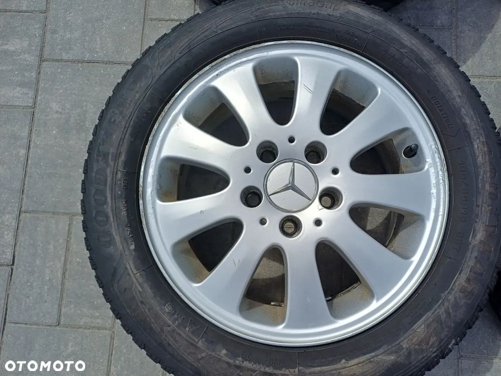 FELGI Z OPONAMI KOŁA ALUMINIOWE MERCEDES R15 5X112 66,6 mm OPONY GOODYEARS R15 185/65 2021r ZIMA NR33 - 3