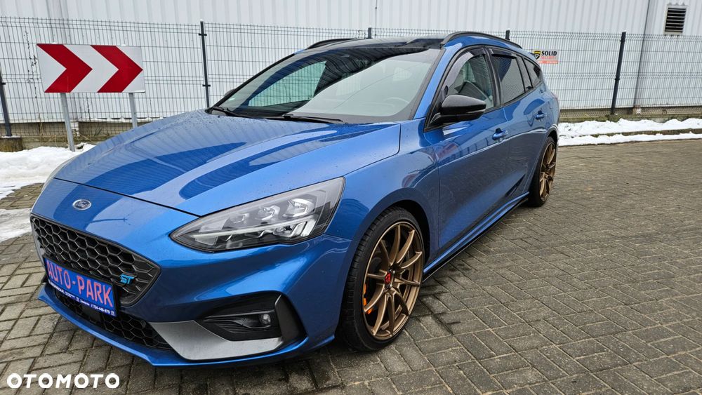 Ford Focus 2.0 EcoBlue S&S ST mit Styling-Paket - 1