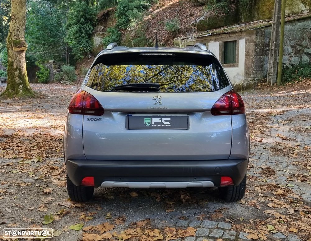 Peugeot 2008 1.2 PureTech Allure - 10