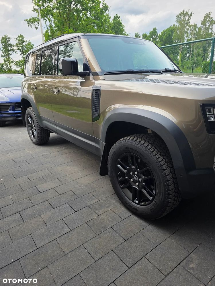 Land Rover Defender - 6