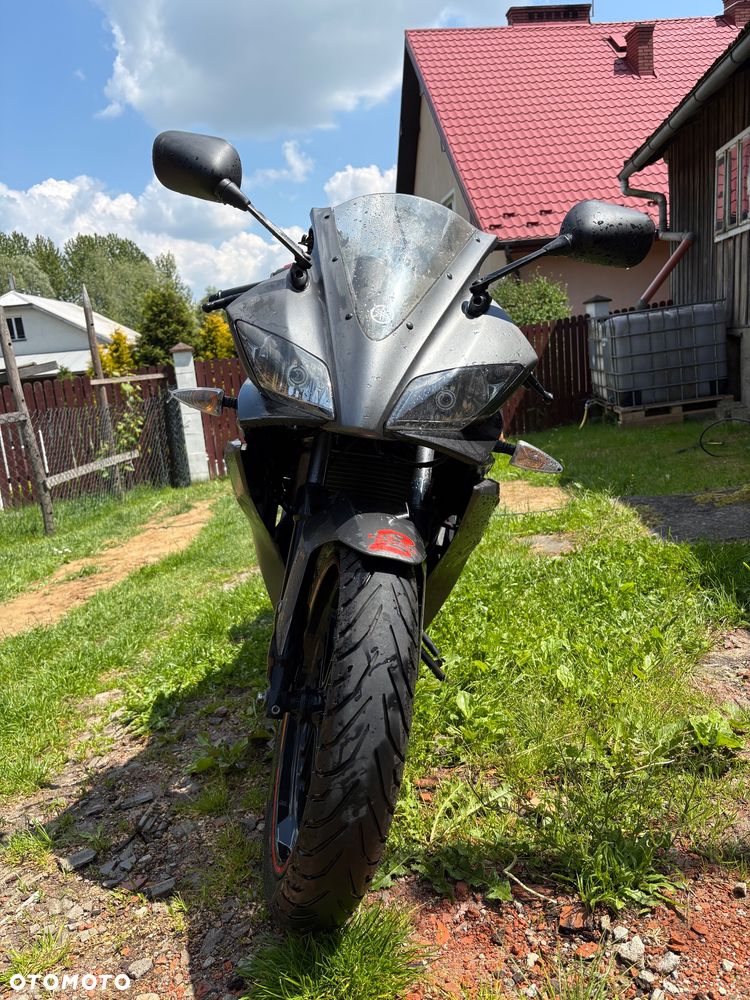Yamaha YZF - 3