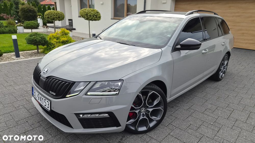 Skoda Octavia 2.0 TDI DSG RS - 1