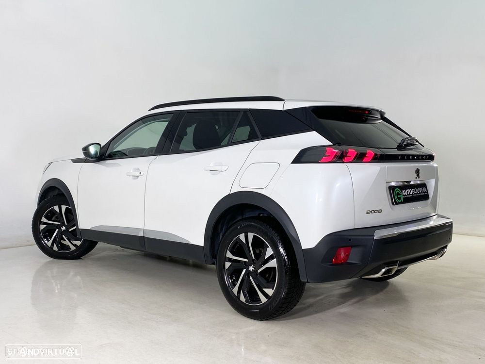 Peugeot 2008 1.2 PureTech Allure Pack EAT8 - 5