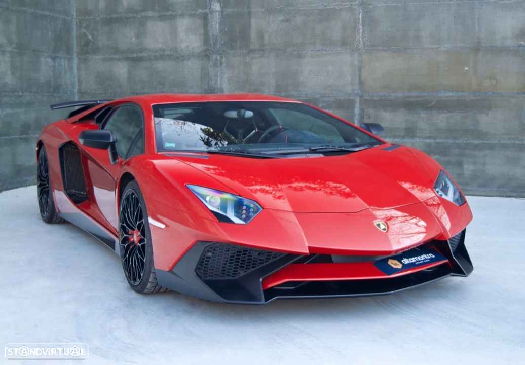 Lamborghini Aventador 6.5 V12 LP750-4 SV - 2