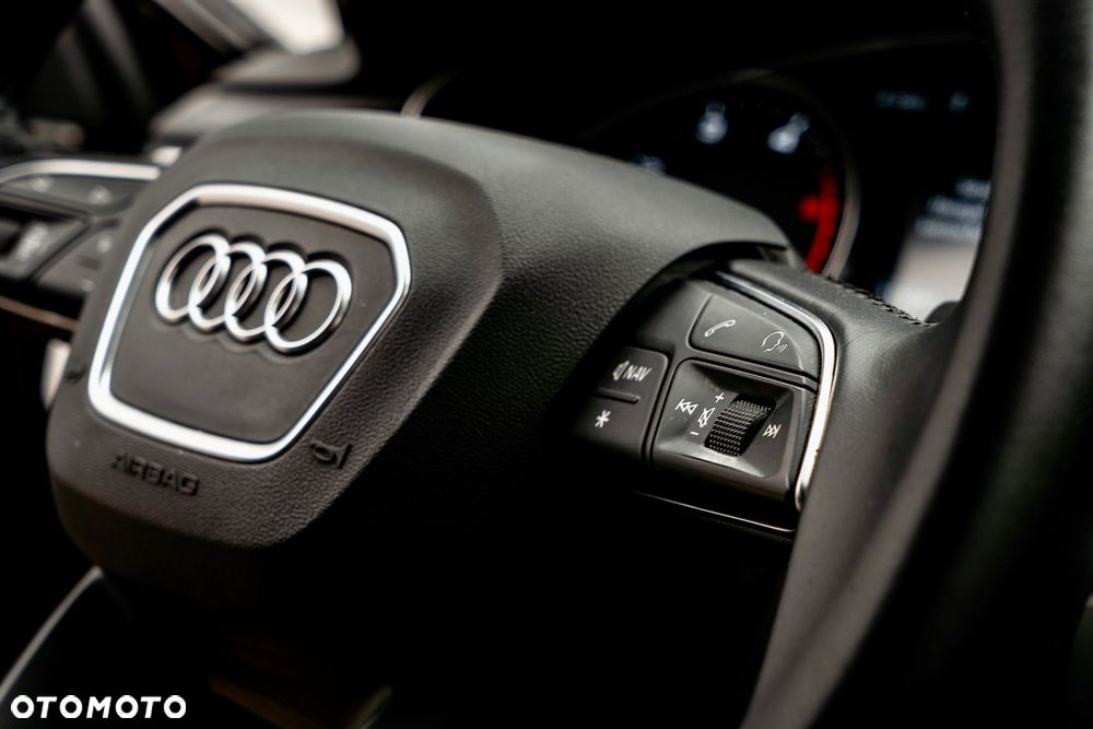 Audi A4 Avant 2.0 TDI Sport S tronic - 32