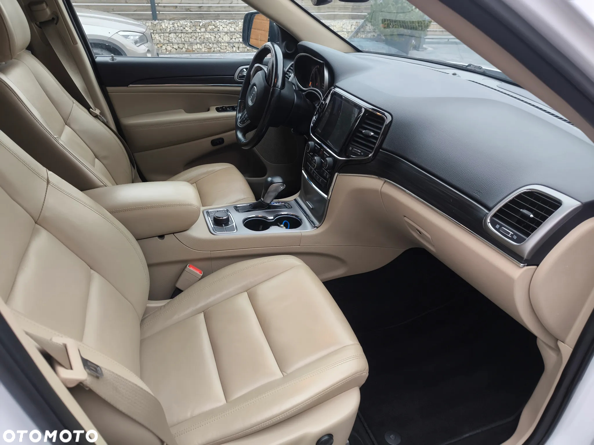 Jeep Grand Cherokee - 4