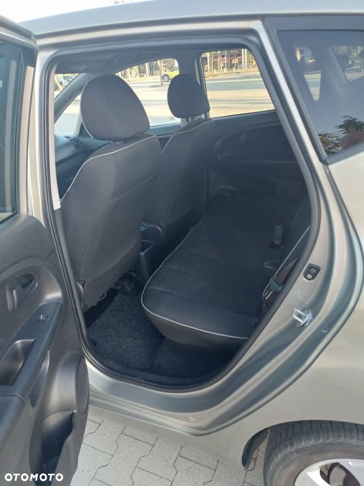 Kia Venga 1.4 CRDi L - 9