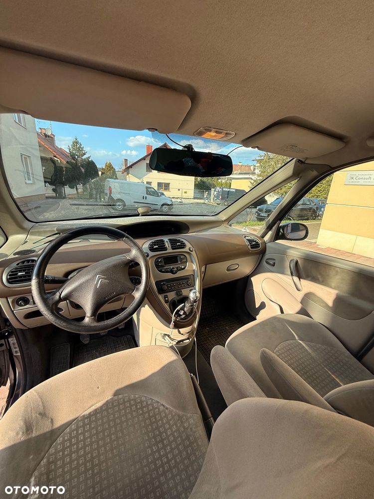 Citroën Xsara Picasso 1.8i 16V Exclusive - 6