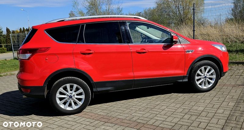 Ford Kuga 2.0 TDCi 2x4 Titanium - 10