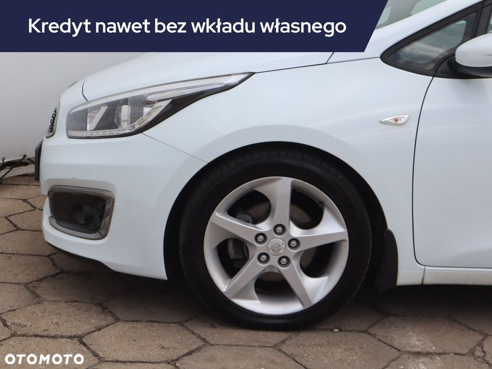 Kia Ceed - 15