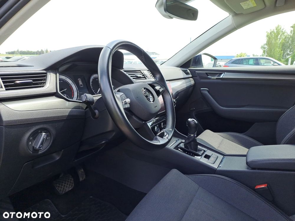 Skoda Superb 1.5 TSI Style DSG - 23
