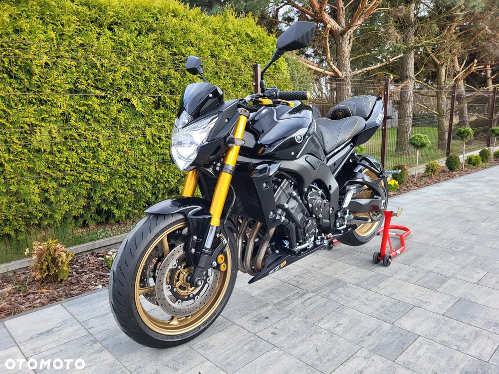 Yamaha FZ8 - 5