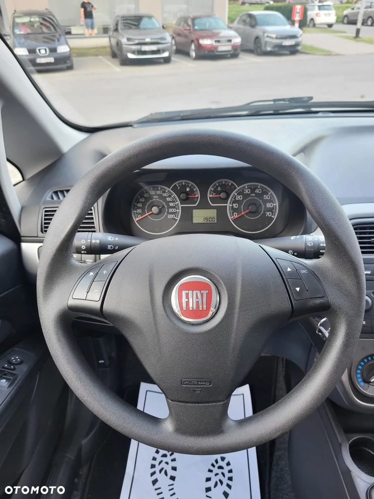 Fiat Punto 1.2 Easy - 25