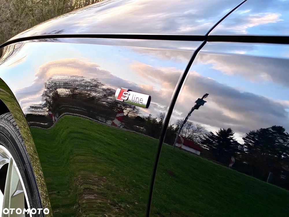 Audi A4 Avant 2.0 TDI ultra S tronic design - 7