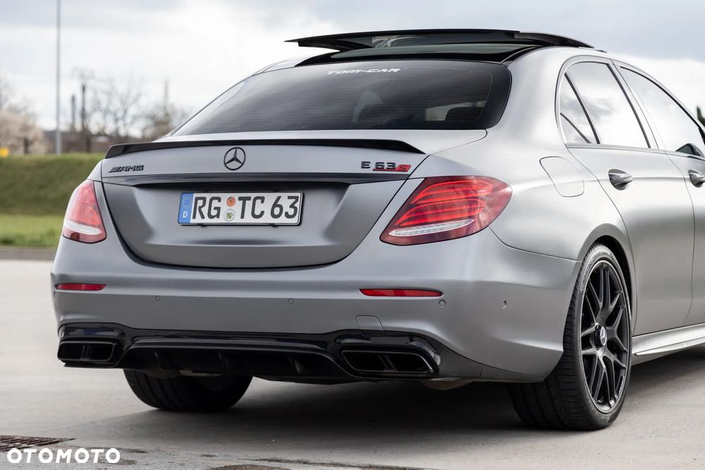 Mercedes-Benz Klasa E AMG 63 S 4-Matic+ - 16