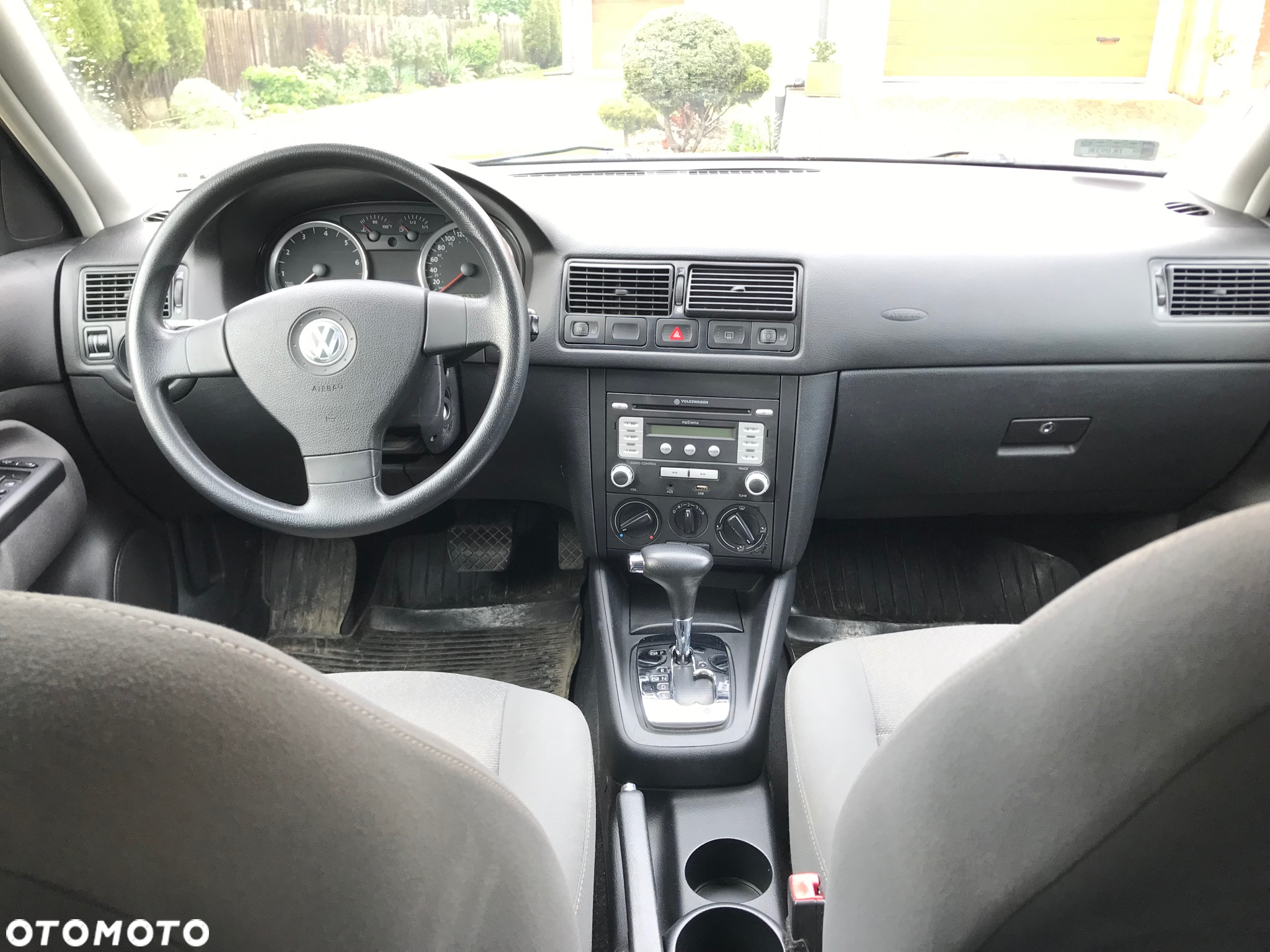 Volkswagen Golf - 17
