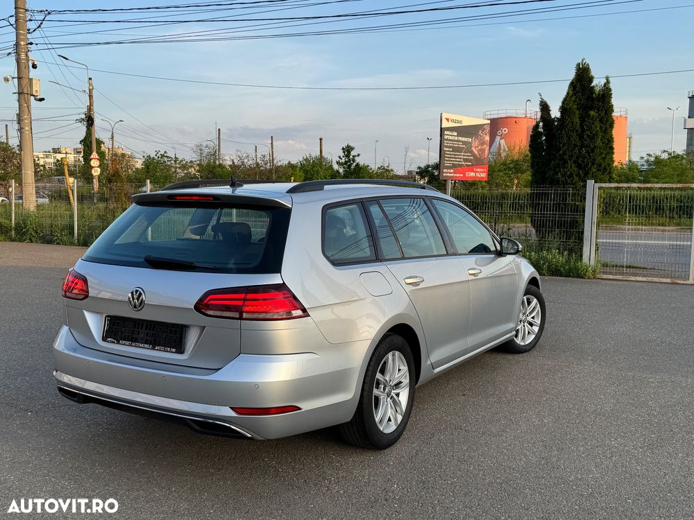 Volkswagen Golf 2.0 TDI SCR DSG Comfortline - 5