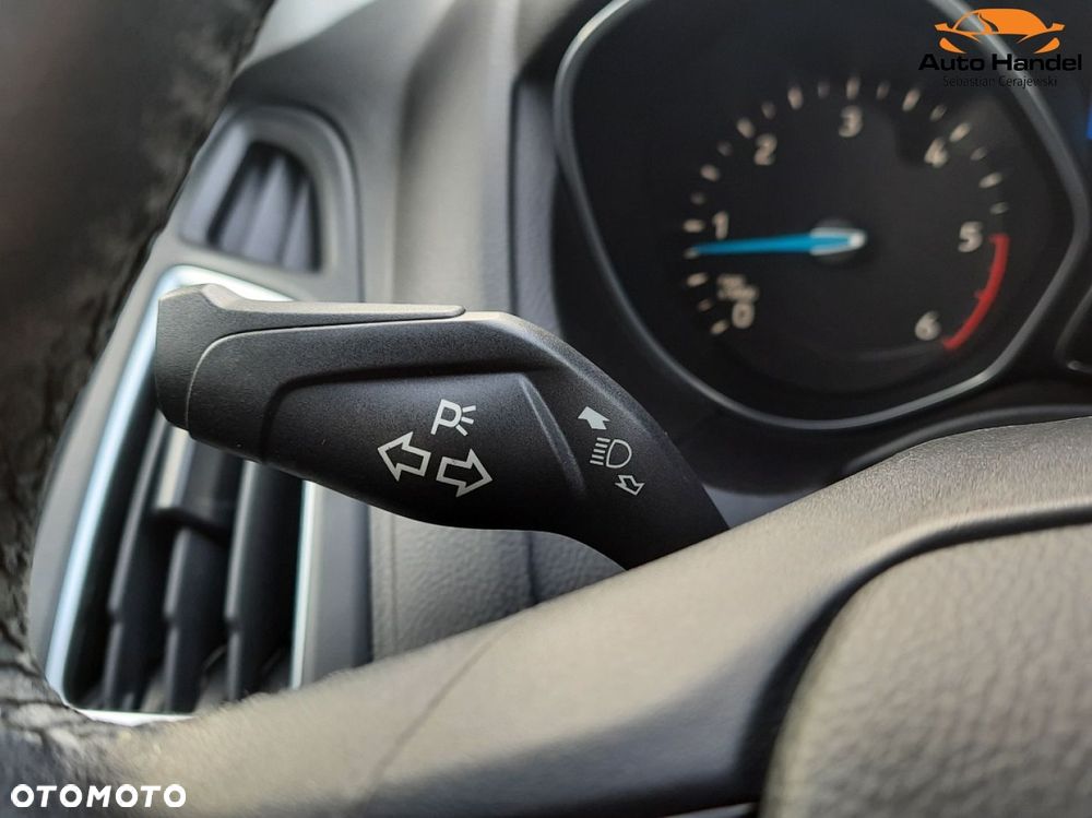 Ford Focus 1.5 EcoBlue STart-Stopp-System TITANIUM - 28