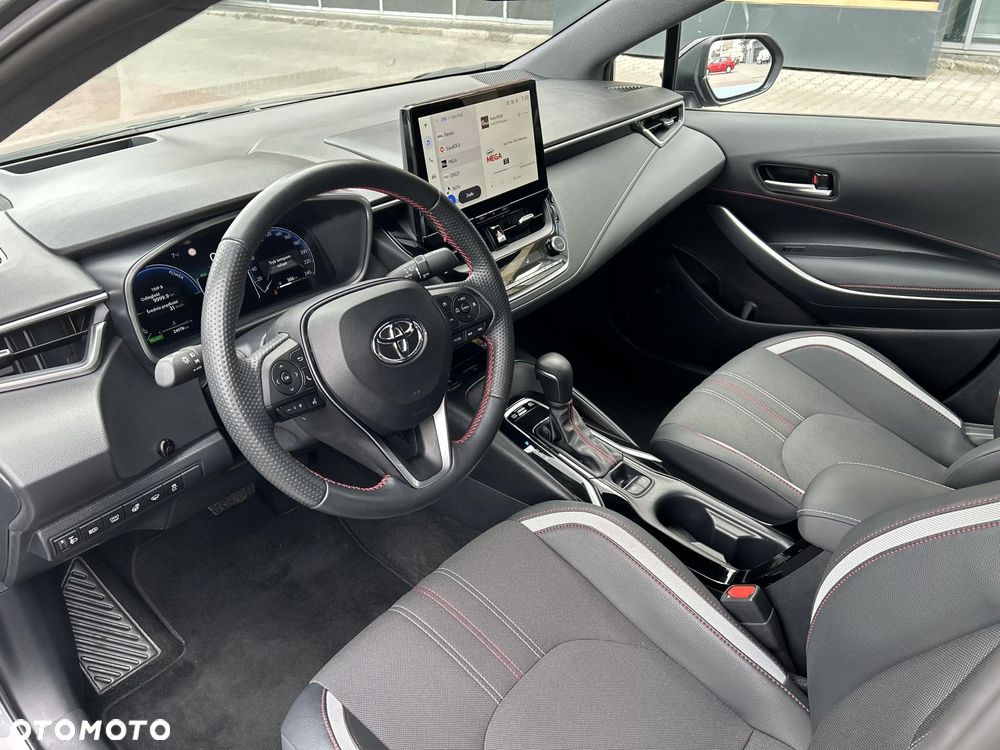 Toyota Corolla 1.8 Hybrid GR Sport Dynamic - 12