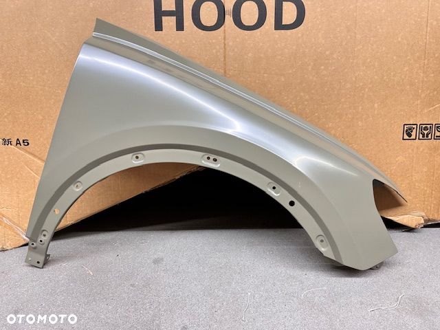 Błotnik prawy przód Audi Q3 83A, 18-25r, Stalowy Nowy - 1