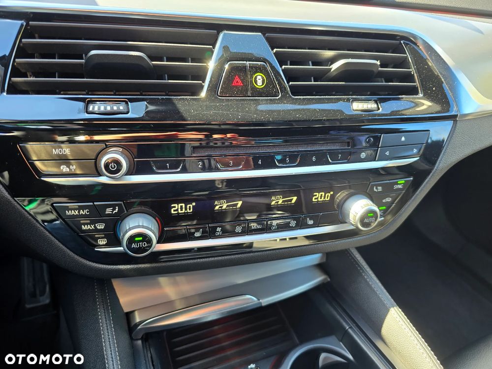 BMW Seria 5 - 33