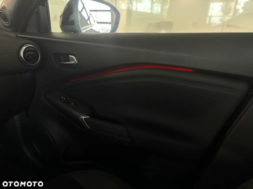 Nissan Juke 1.0 DIG-T N-Connecta - 16