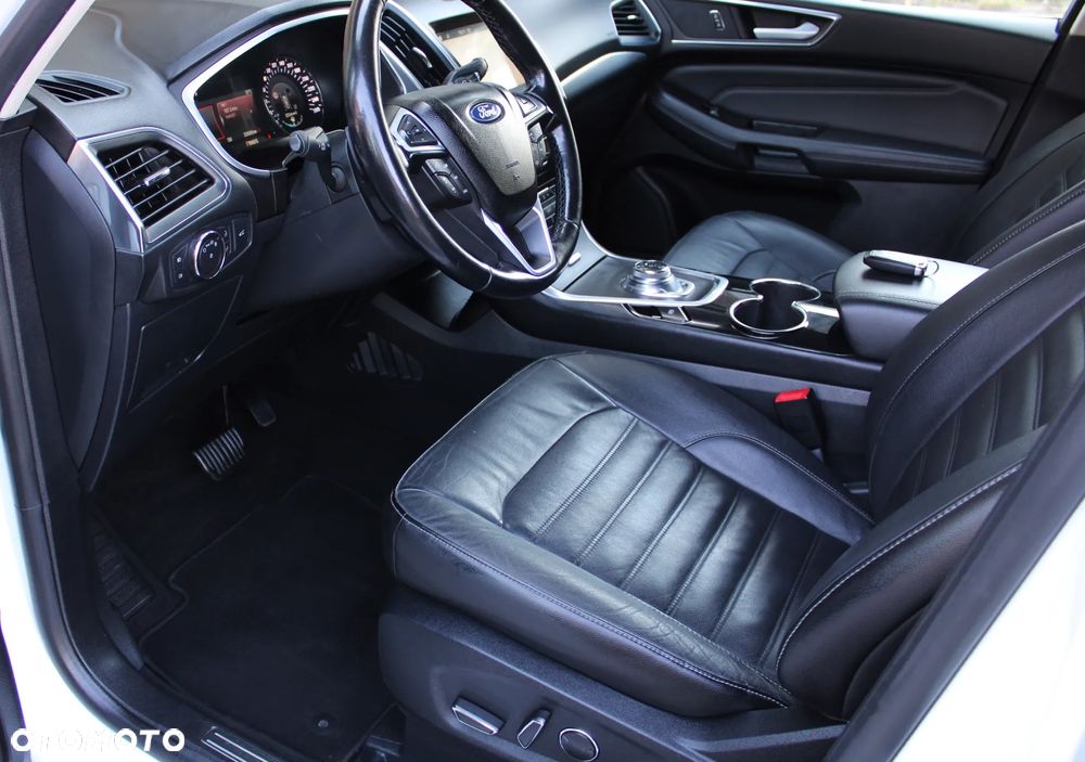 Ford Galaxy 2.0 EcoBlue Titanium - 26