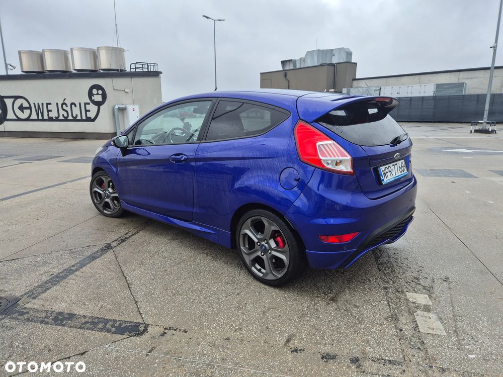Ford Fiesta ST - 12