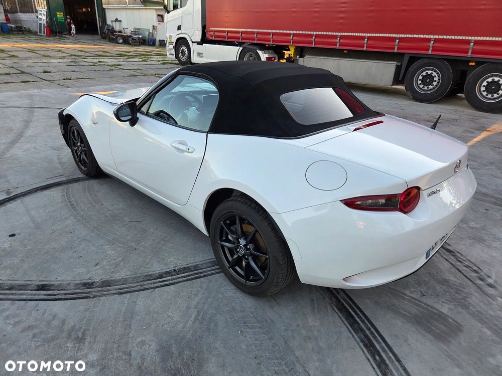 Mazda MX-5 RF SKYACTIV-G 1.5 Homura - 3