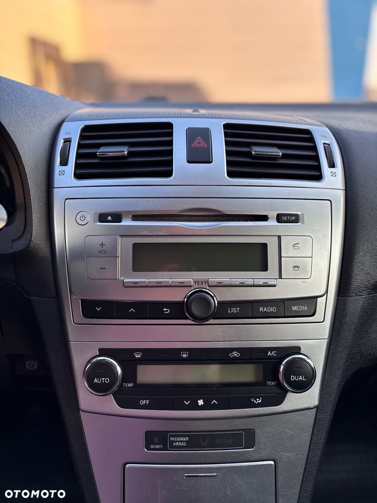 Toyota Avensis 2.0 D-4D Sol - 10