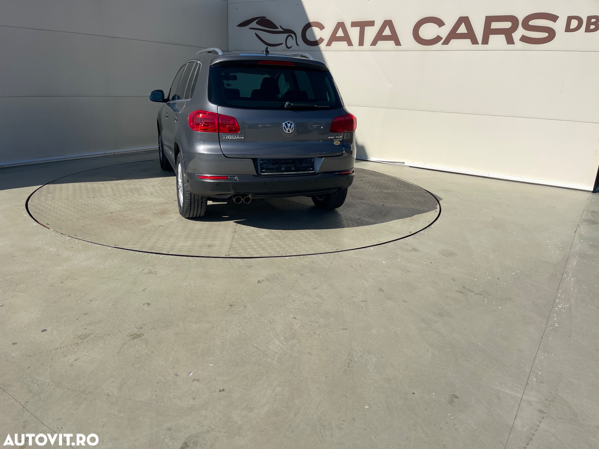 Volkswagen Tiguan 2.0 TDI DPF 4Motion BlueMotion Technology DSG Cup Sport & Style - 11