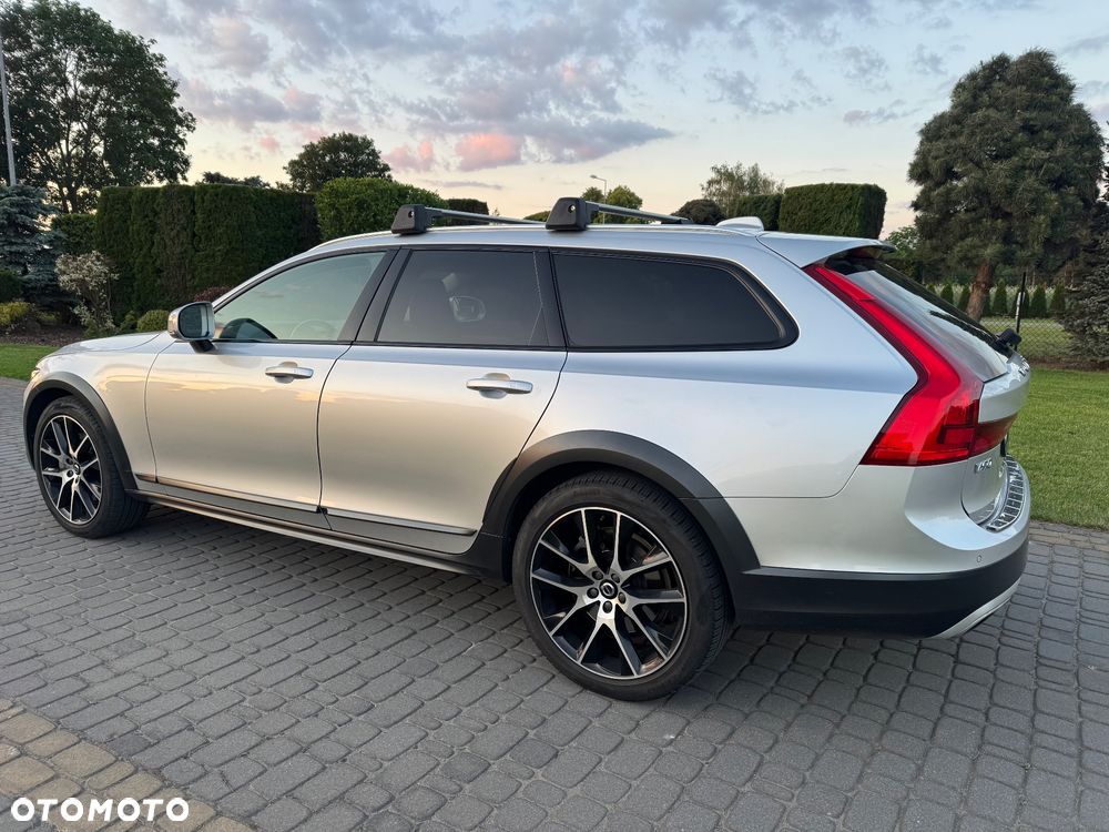 Volvo V90 Cross Country T6 AWD - 14