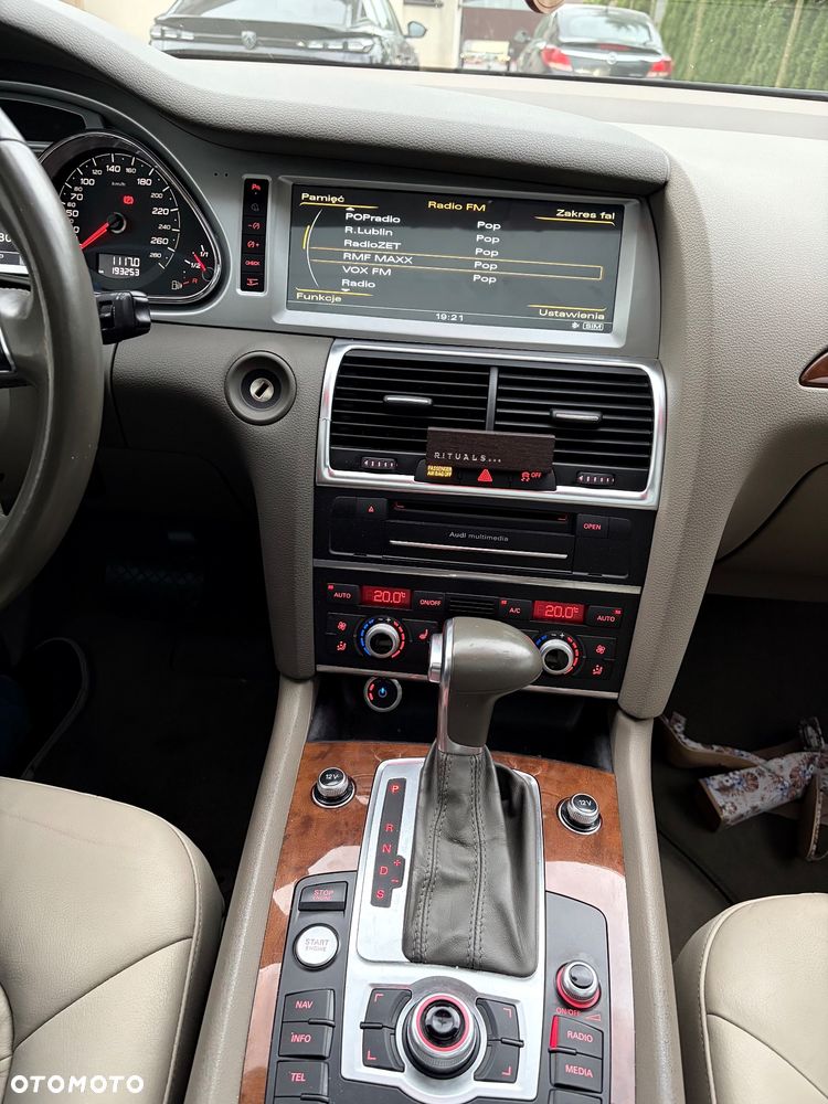 Audi Q7 - 15