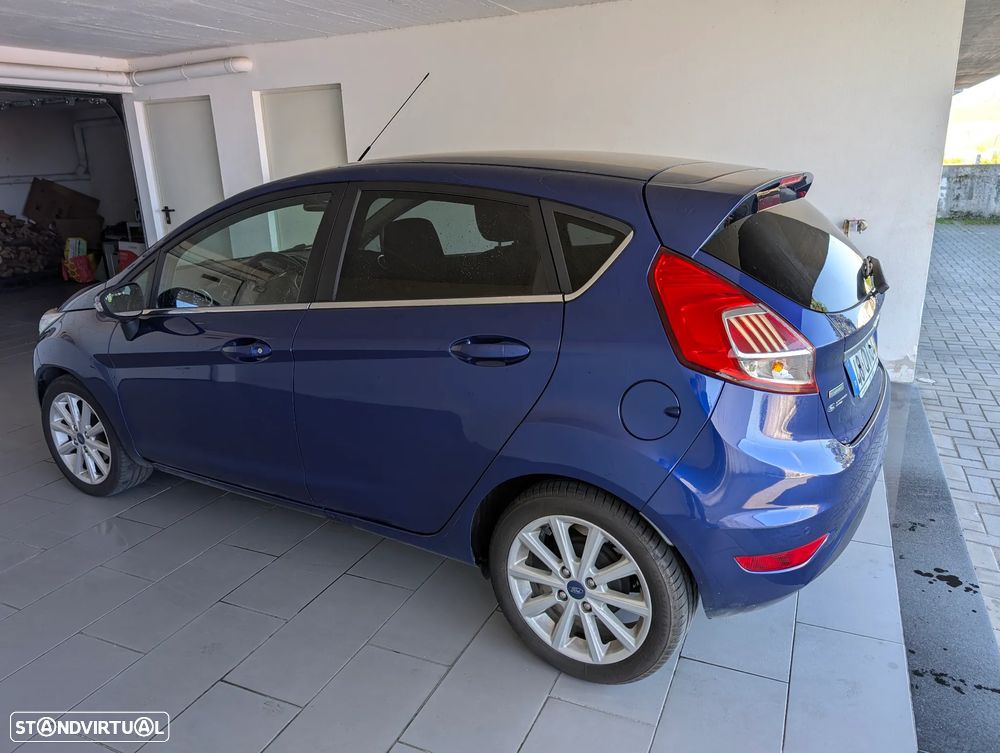 Ford Fiesta 1.0 EcoBoost Titanium - 4