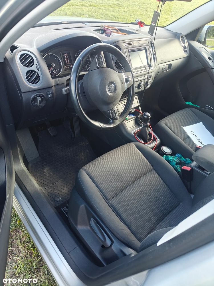 Volkswagen Tiguan - 8