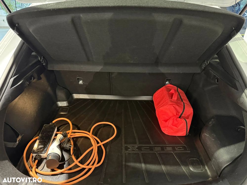 Kia XCeed 1.6 GDI 6DCT PHEV Vision - 29