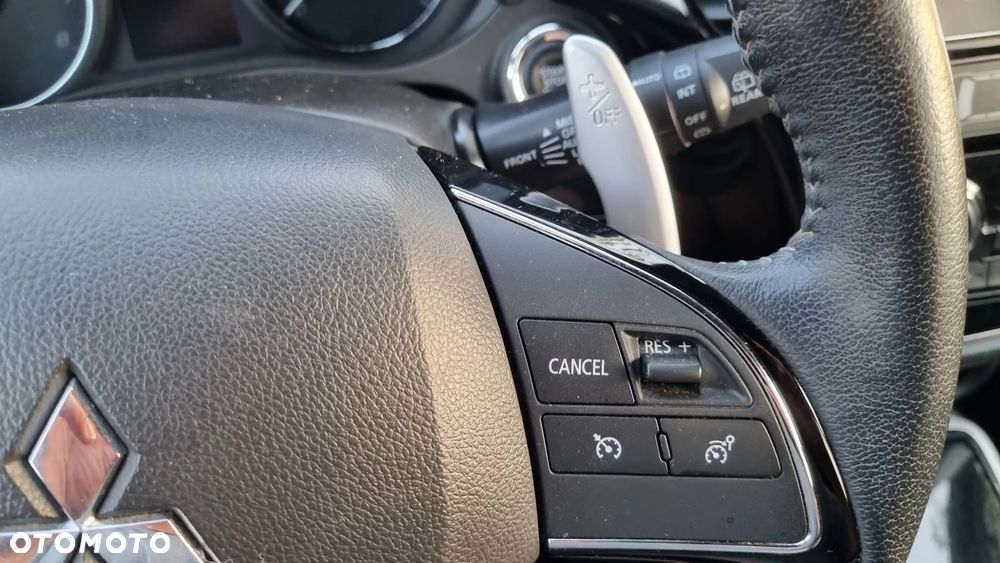 Mitsubishi Outlander 2.0 2WD CVT Edition 100 - 16