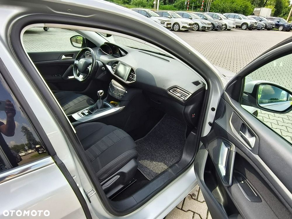 Peugeot 308 - 22