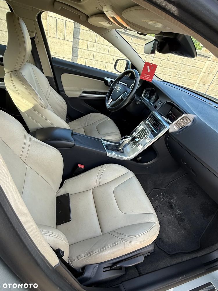Volvo S60 T5 Geartronic Momentum - 11