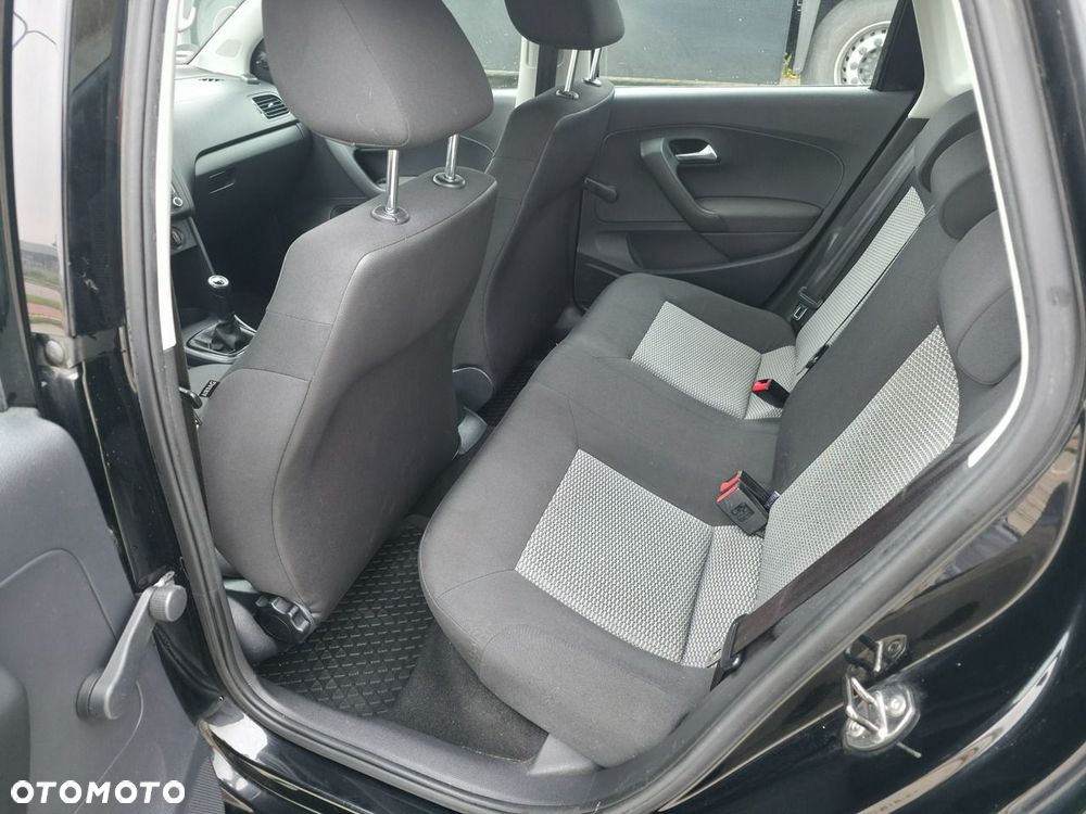 Volkswagen Polo - 8