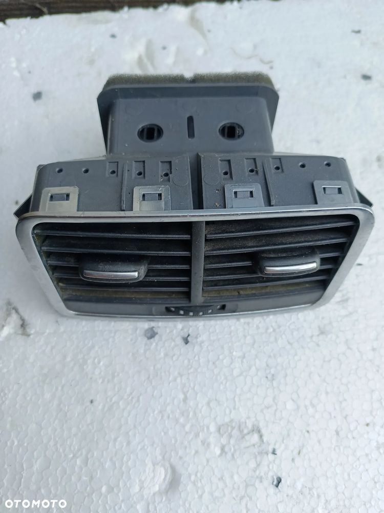 KRATKA NAWIEWU TYŁ AUDI A6 C6 4F0819203B - 1
