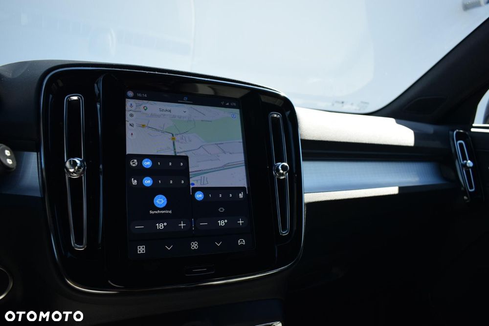 Volvo XC 40 - 25