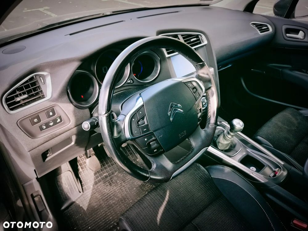 Citroën C4 1.2 e-THP Exclusive - 9