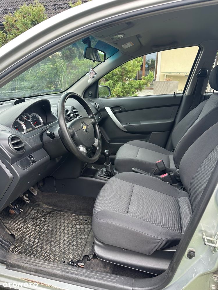 Chevrolet Aveo 1.2 16V LS - 10