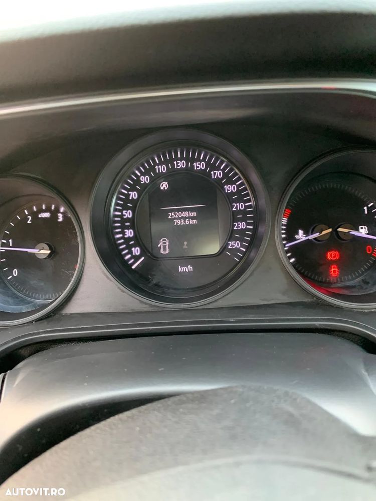 Renault Megane - 11