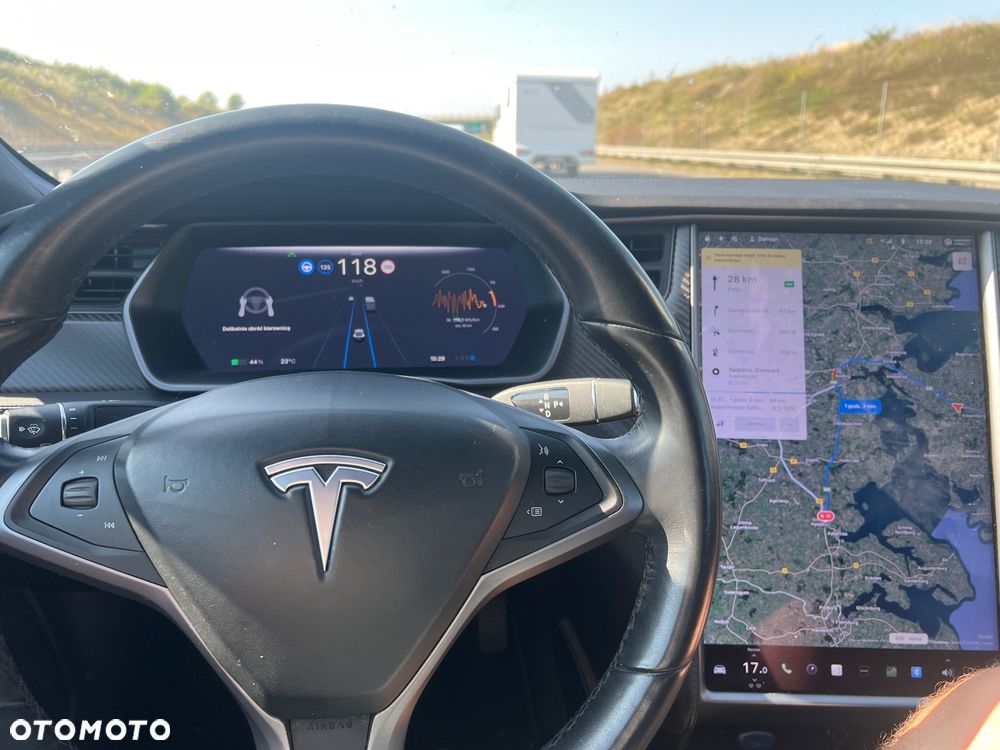 Tesla Model S Long Range Plus - 15