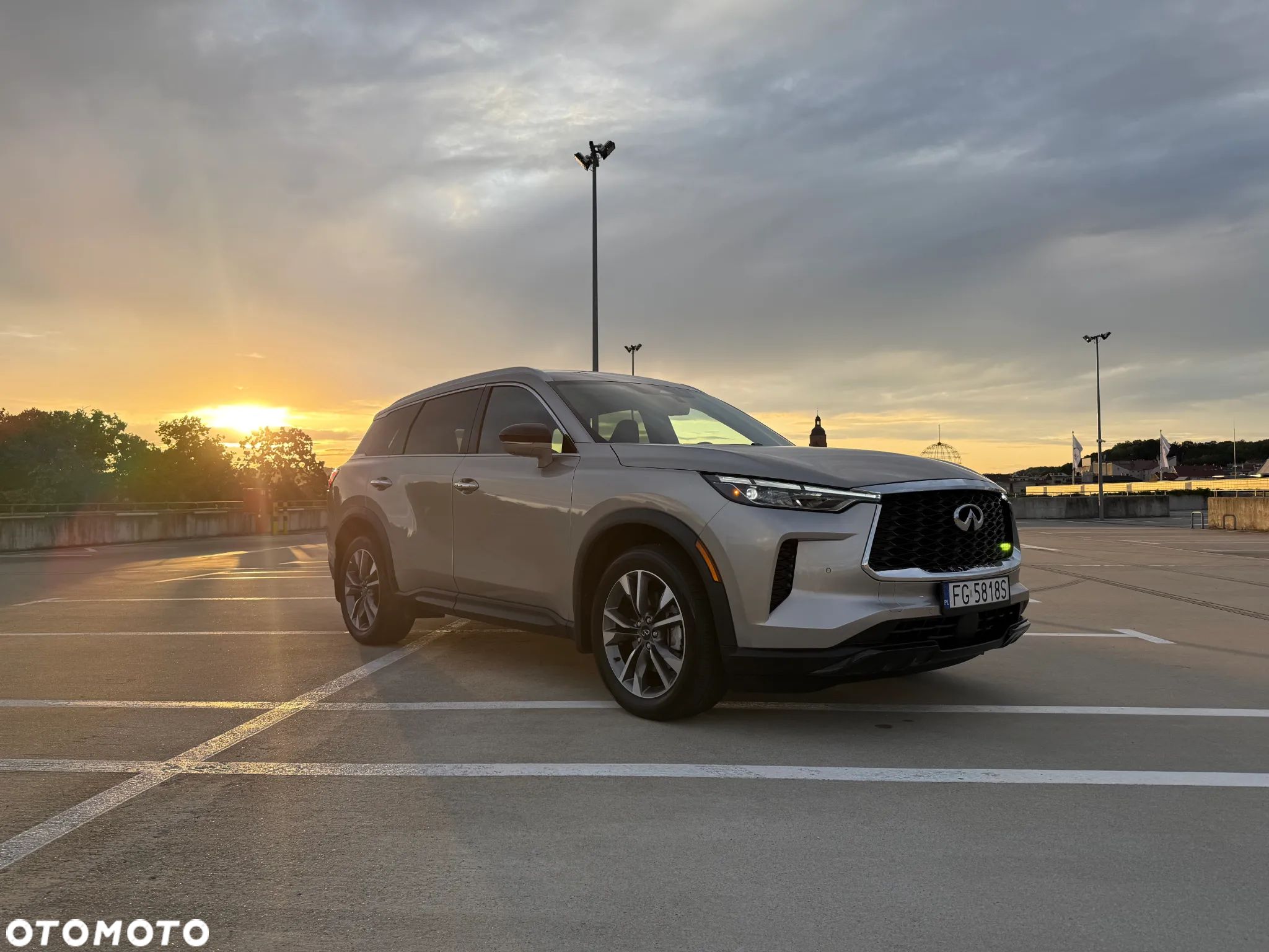 Infiniti QX60 - 1