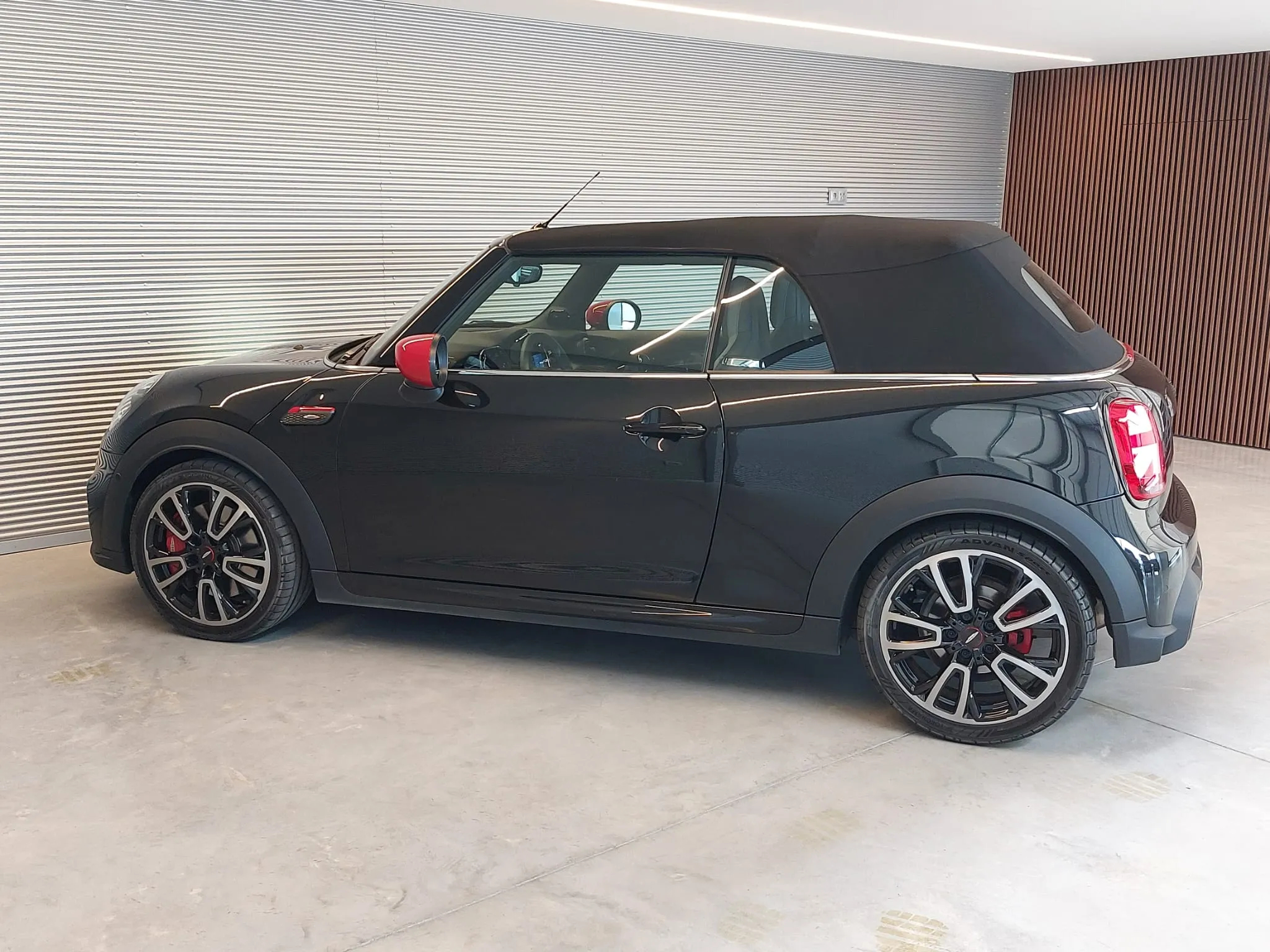 MINI Cabrio John Cooper Works Plus Auto Desportiva - 14