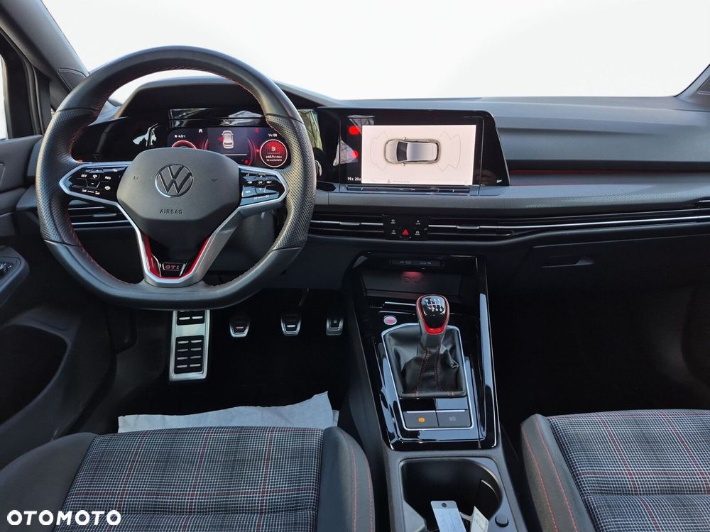 Volkswagen Golf - 15
