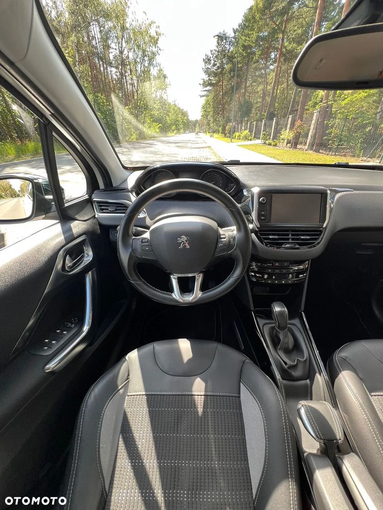 Peugeot 2008 1.6 BlueHDi Allure - 10